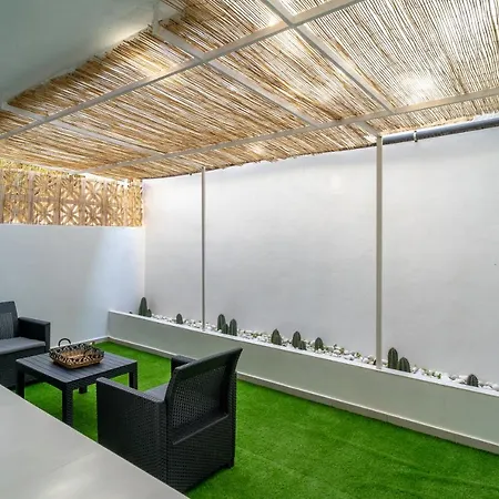 Diseno Con Terraza Exterior Chill Out Apartman *